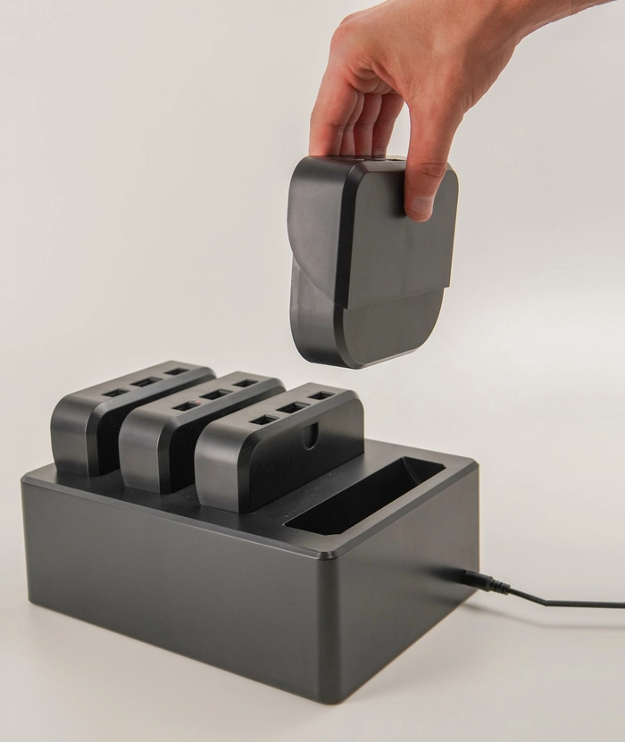 Ladestasjon, 4 batterier OUTLET