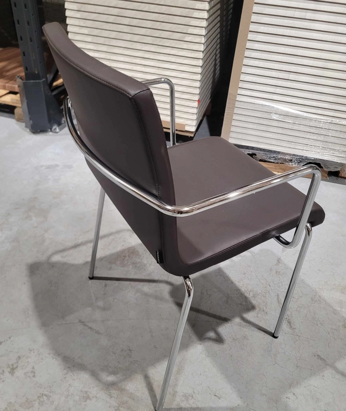 Kuadra XL 2484 Stol, OUTLET
