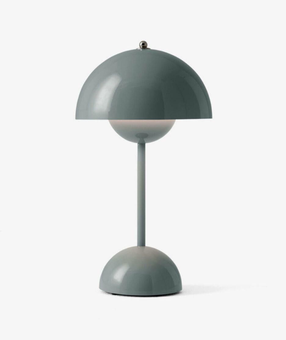 Flowerpot VP9 oppladbard bordlampe, Stone Blue | NICHE Interiør & Storkjøkken