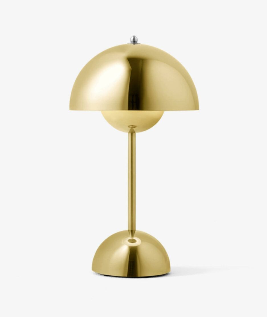 Flowerpot VP9 oppladbard bordlampe, Brass-Plated | NICHE Interiør & Storkjøkken