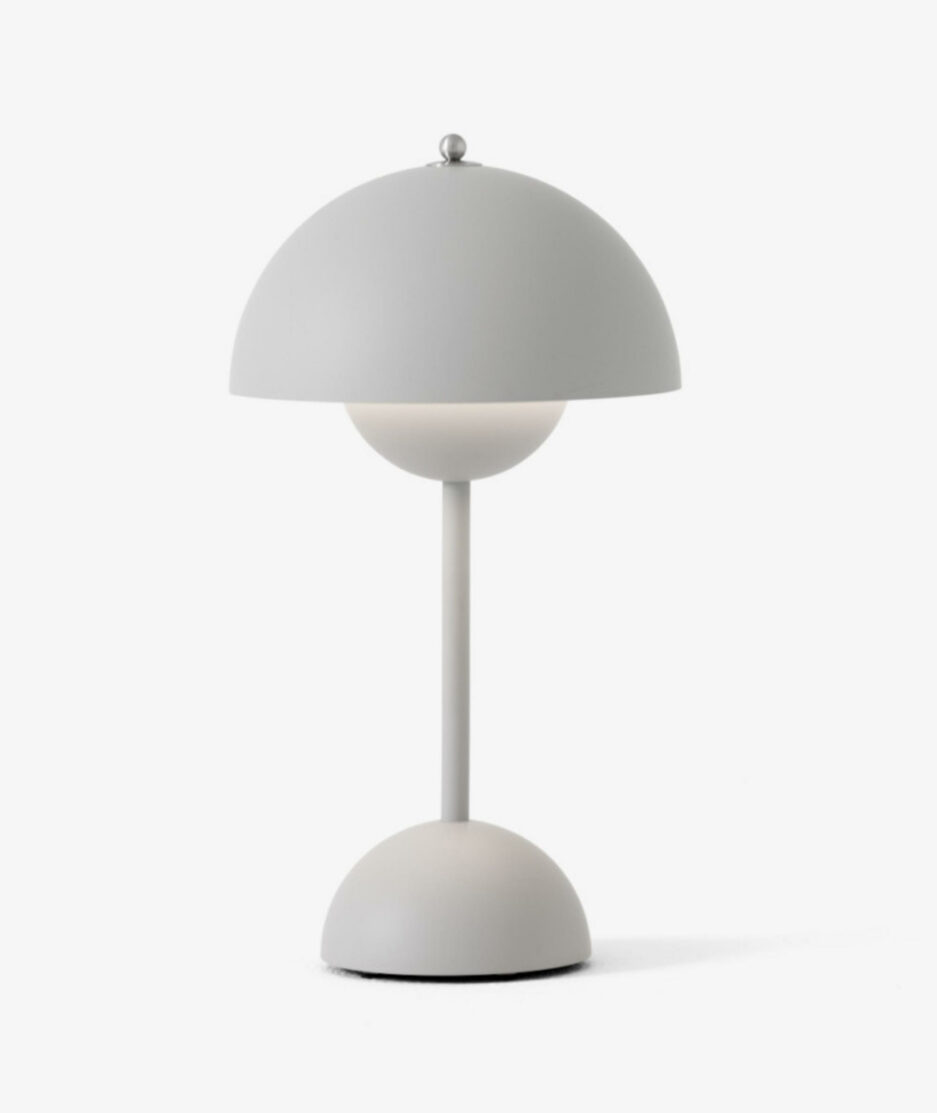 Flowerpot VP9 oppladbard bordlampe, Matt Light Grey | NICHE Interiør & Storkjøkken