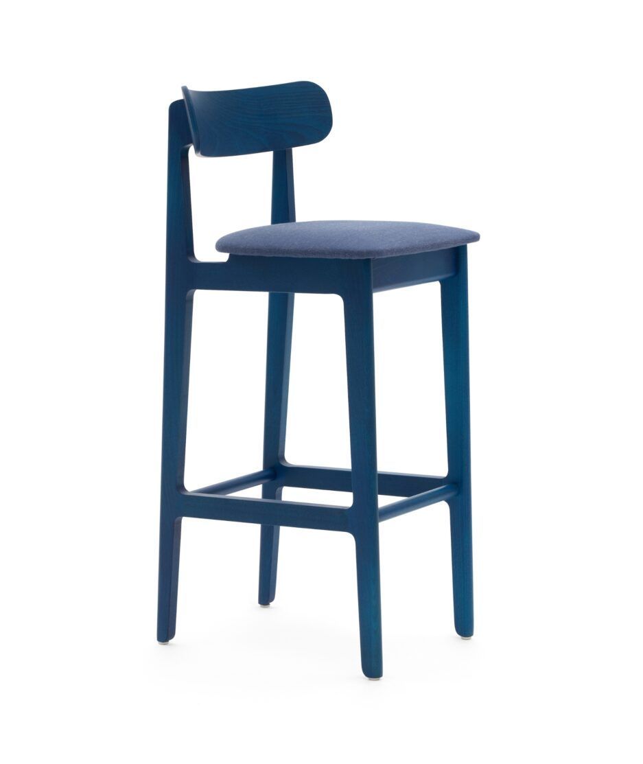 Fine barstol høy - bøk blå, PAT23 | NICHE Interiør & Storkjøkken