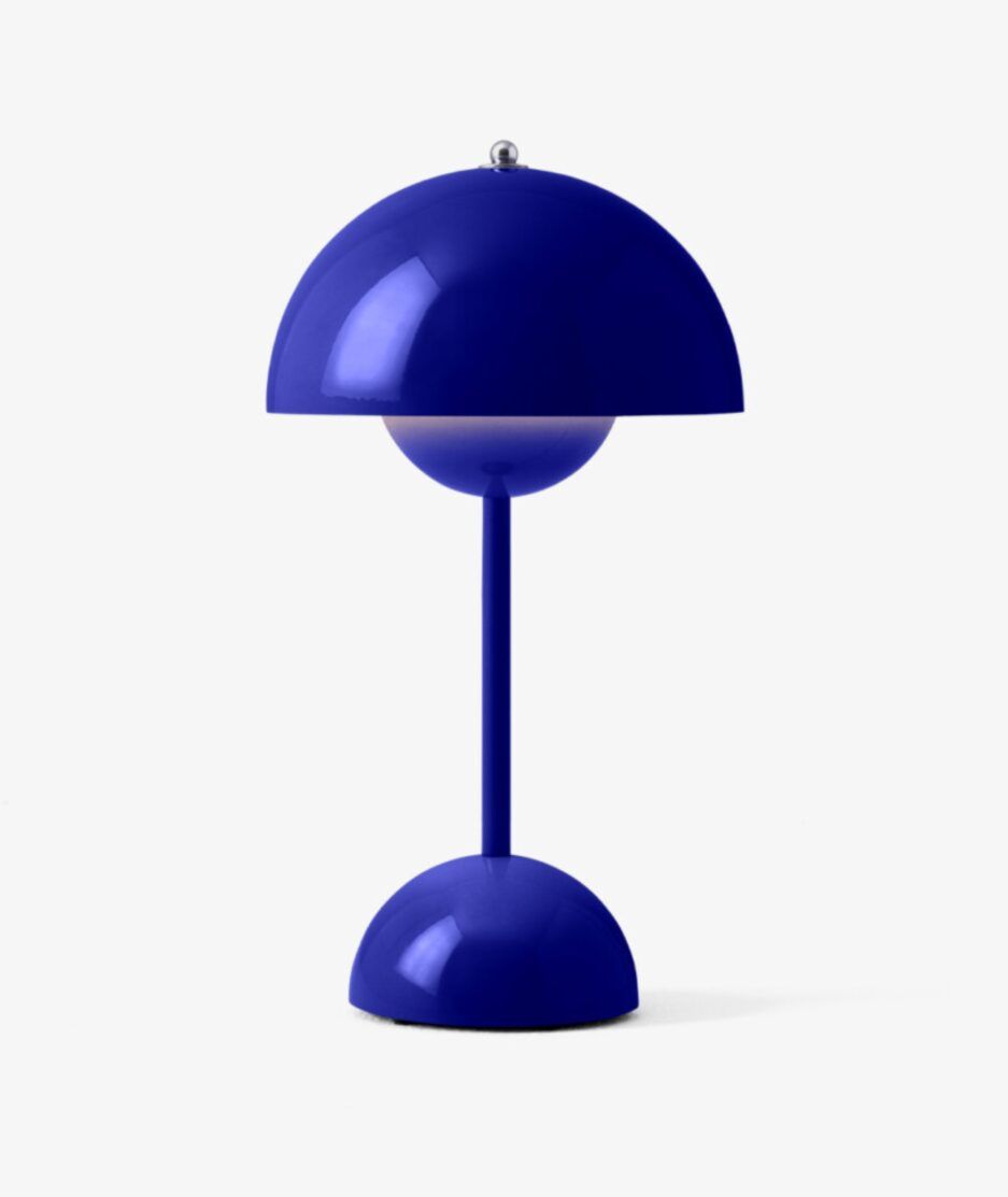 Flowerpot VP9 oppladbard bordlampe, Cobalt Blue | NICHE Interiør & Storkjøkken