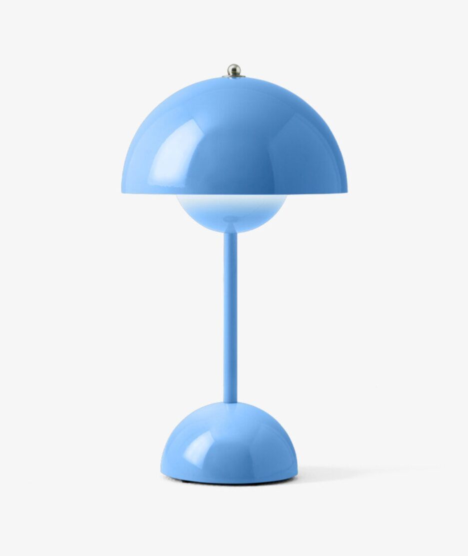 Flowerpot VP9 oppladbard bordlampe, Swim Blue | NICHE Interiør & Storkjøkken